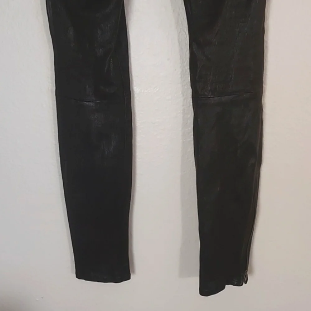 J Brand Lamb Leather Leggings Stretch Zipper Ankle Mid Rise L8001 Black Size 26